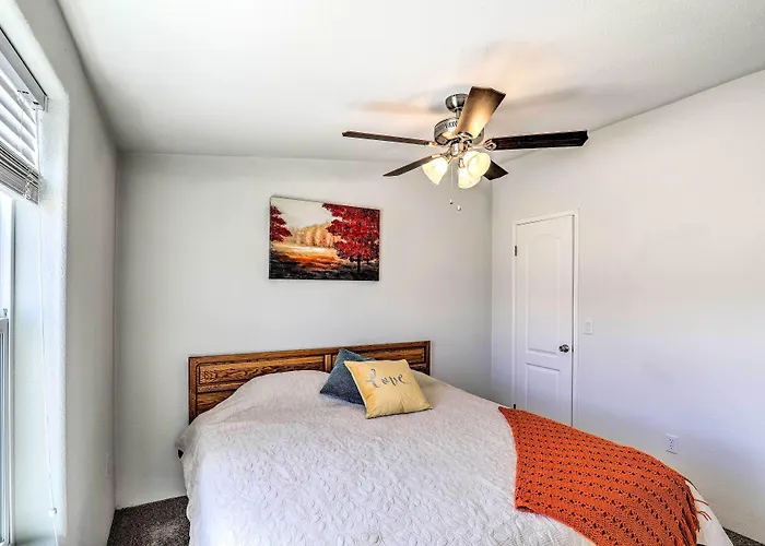 Casa vacanze Desert Escape Off I-10 W/ Over 1 Enclosed Acre!
