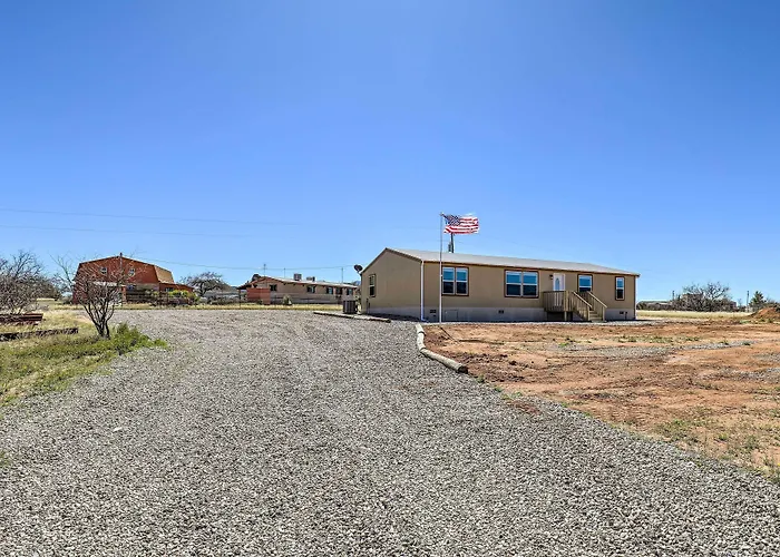 Casa vacanze Desert Escape Off I-10 W/ Over 1 Enclosed Acre! Mescal