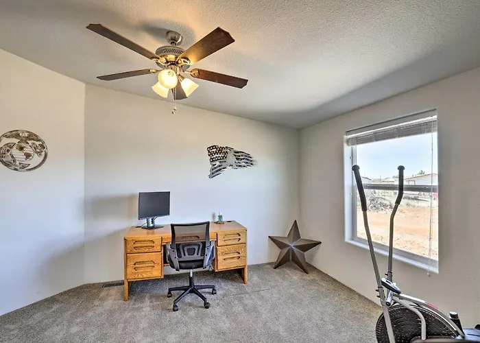 Desert Escape Off I-10 W/ Over 1 Enclosed Acre! Casa vacanze